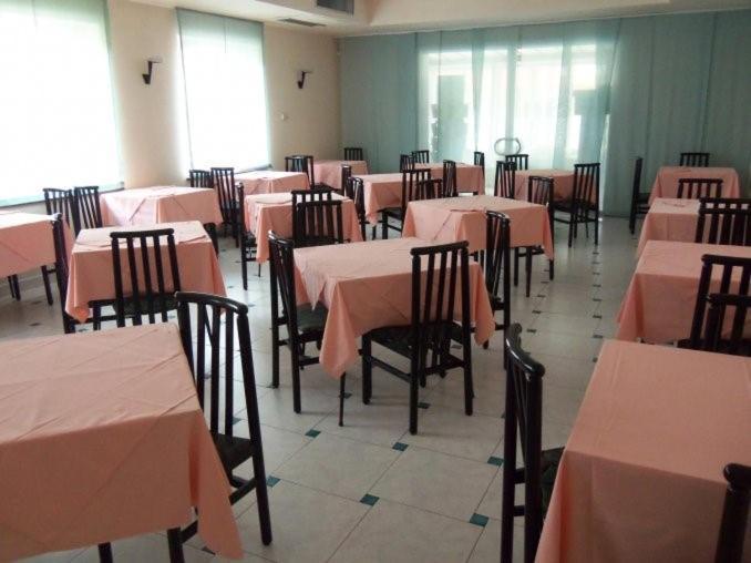Viserbella di Rimini Hotel Silvia المظهر الخارجي الصورة