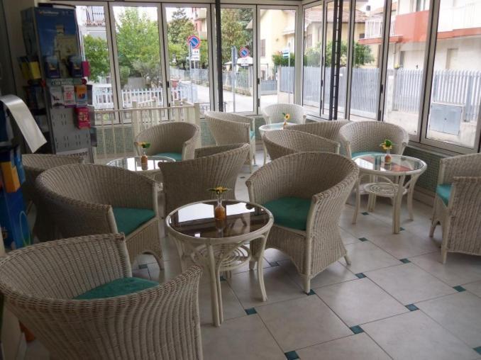 Viserbella di Rimini Hotel Silvia المظهر الخارجي الصورة